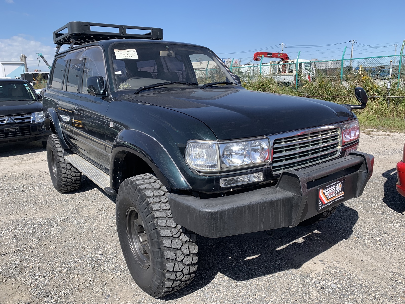 80 Series Land Cruiser at Japan auction with roof rack